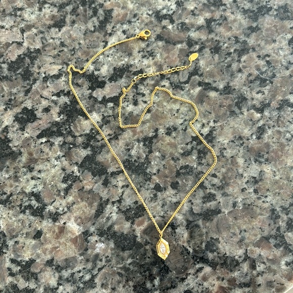 Dainty delicate stainless steel gold plated geometric necklace with cz stone - Picture 3 of 4